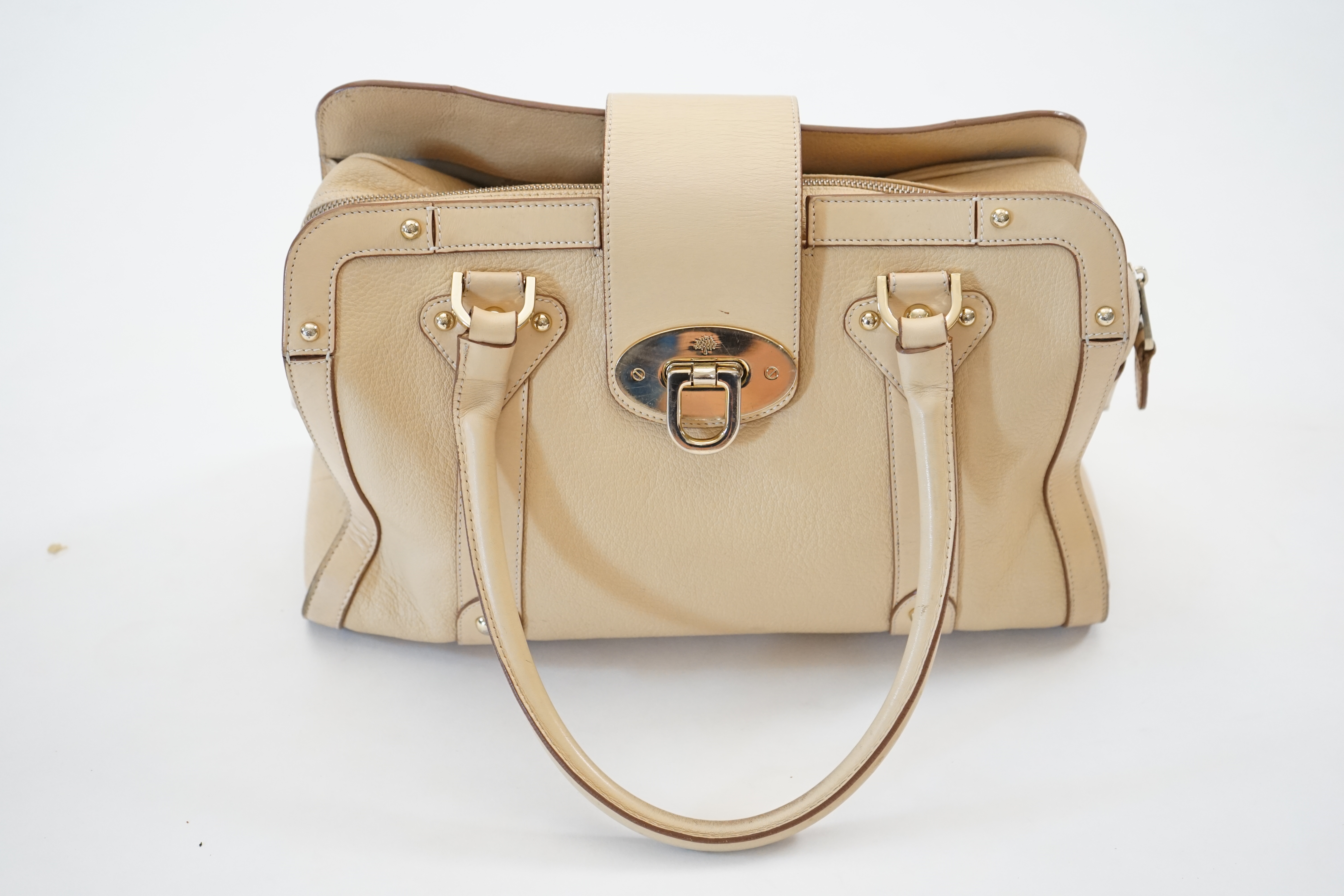 A Mulberry Fitzrovia beige tote/shoulder bag width 27cm, depth 15cm, height 22cm
